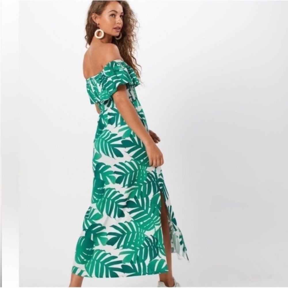 Bardot Tropical Palm Leaf Off Shoulder Maxi Dress - Picture 2 of 9
